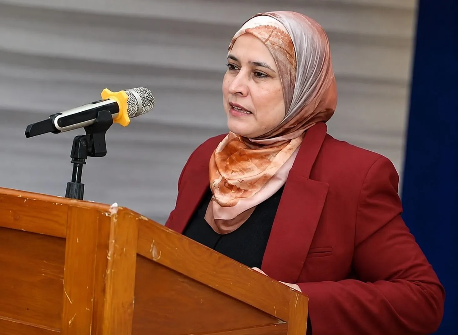 منال بادل ترد على الأحرار